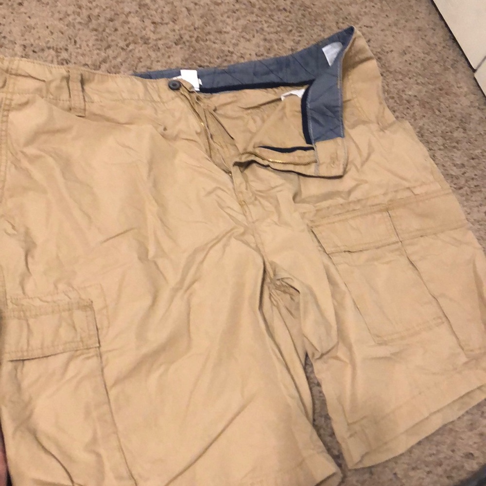 Nautica Men’s Khaki cargo shorts.  Size 40w